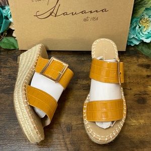 Vintage Havana Robin Wedge Sandals Mustard 7.5M
